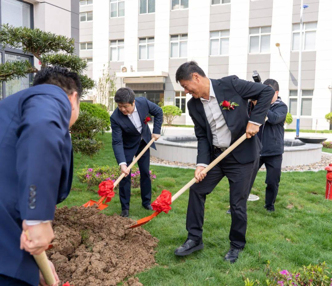 热烈祝贺淮安富扬电子新厂隆重开业