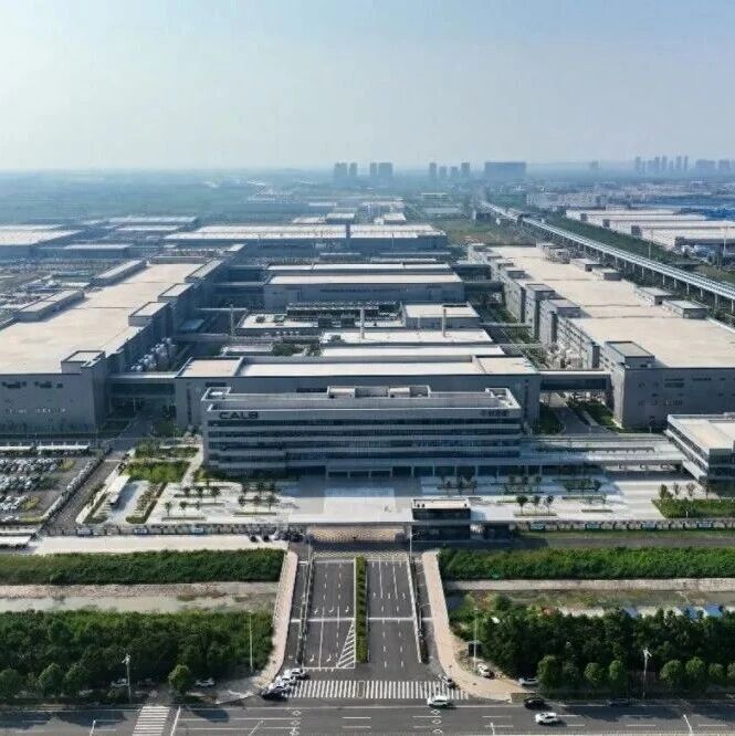 中创新航武汉基地产值破百亿元，四期动力电池包项目年内投产